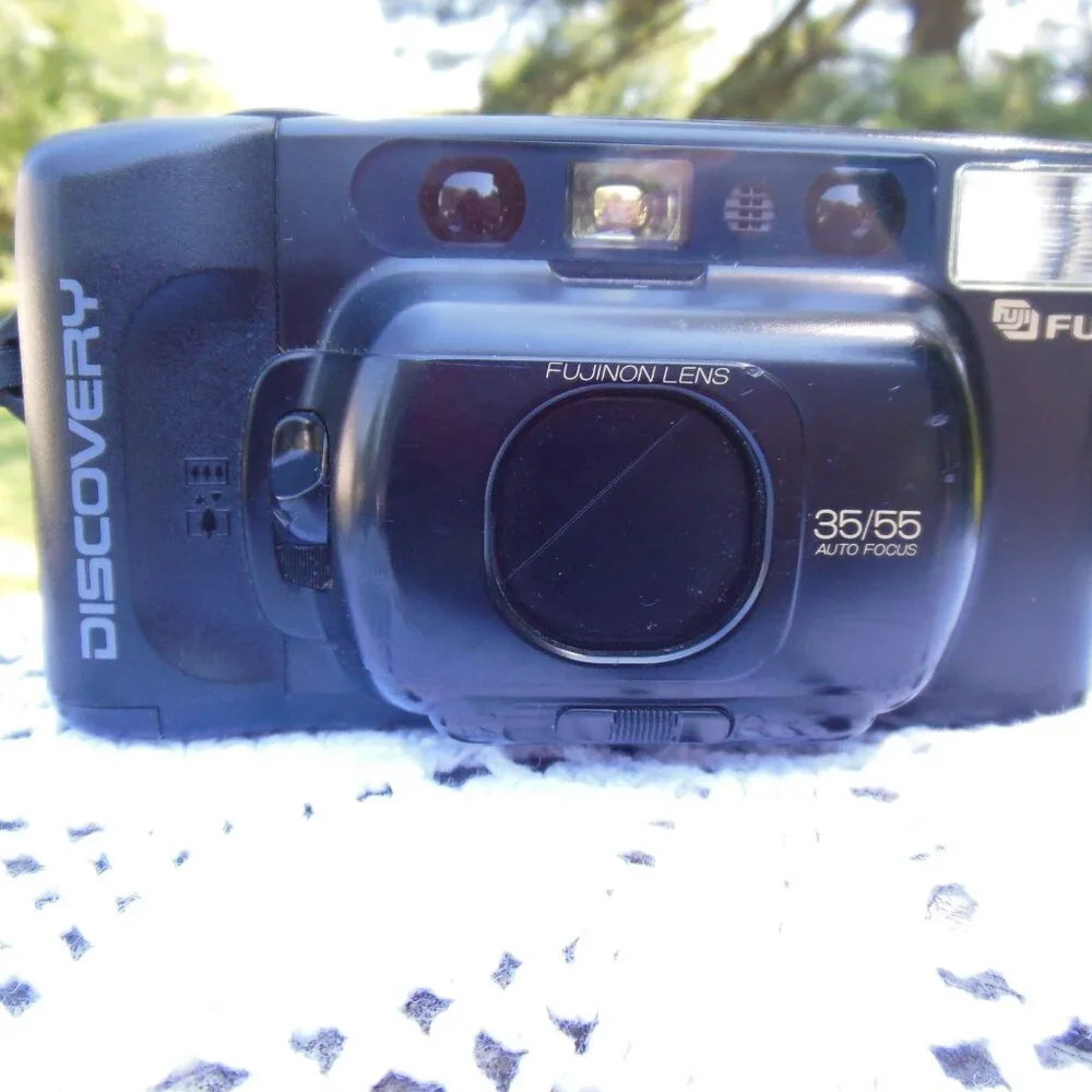 camera film 35 mm Fuji brand Discovery 160 Teledate model generic case included
